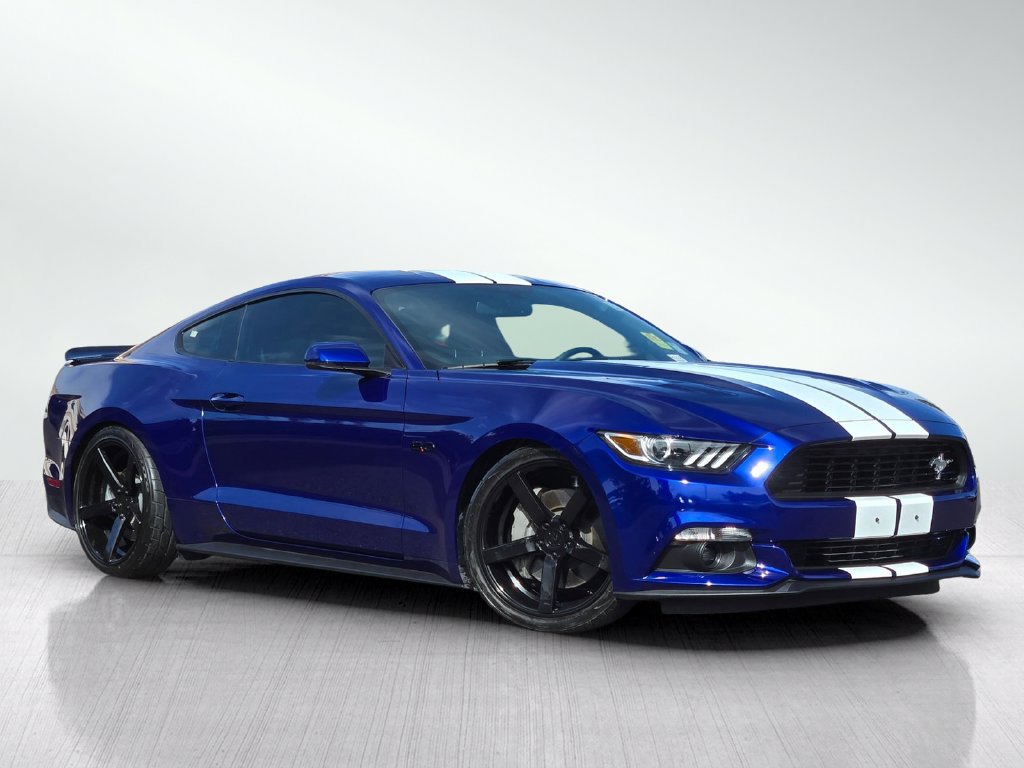 Used 2015 Ford Mustang GT Premium RWD image 2