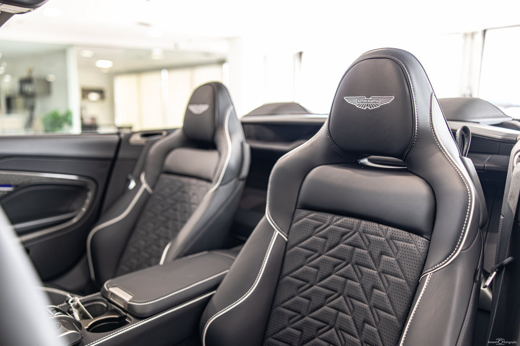 New 2026 Aston Martin Vanquish Convertible RWD image 16
