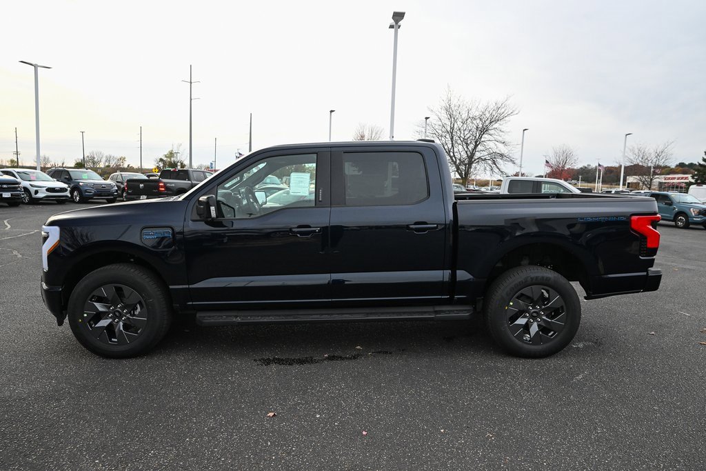 New 2025 Ford F150 Lightning Lariat image 8