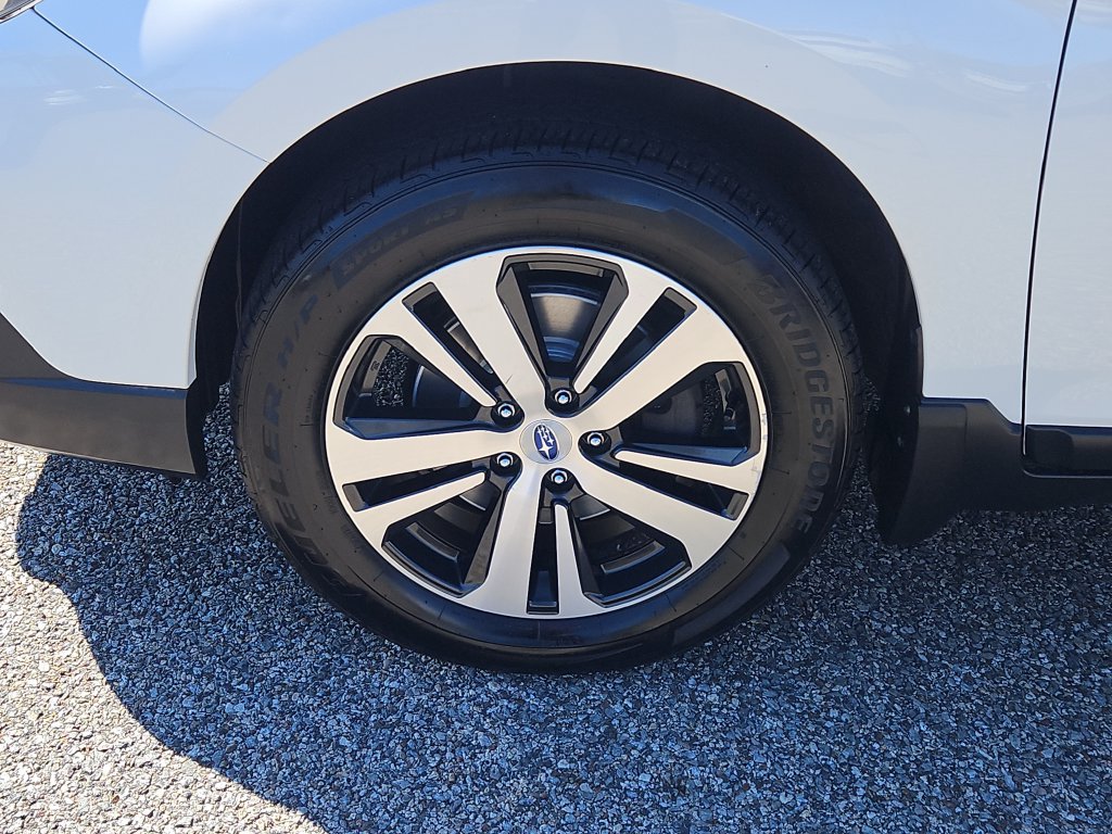Used 2019 Subaru Outback 2.5i Limited AWD/4WD image 7