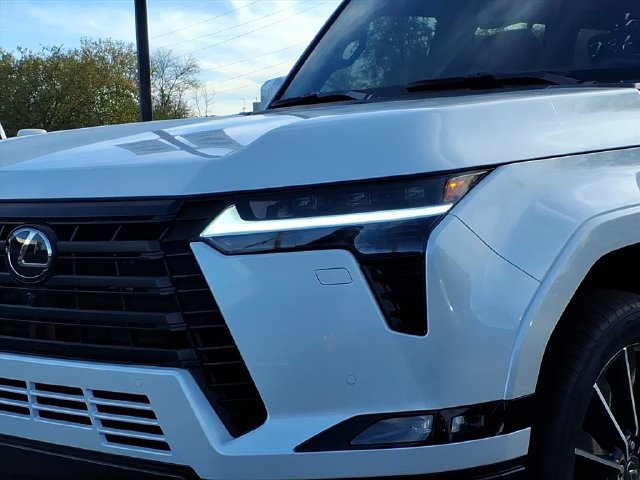 New 2026 Lexus GX 550 w/ Cold Area Package AWD/4WD image 13