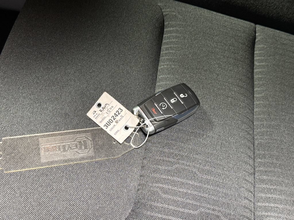 Used 2022 RAM 1500 Big Horn AWD/4WD image 32