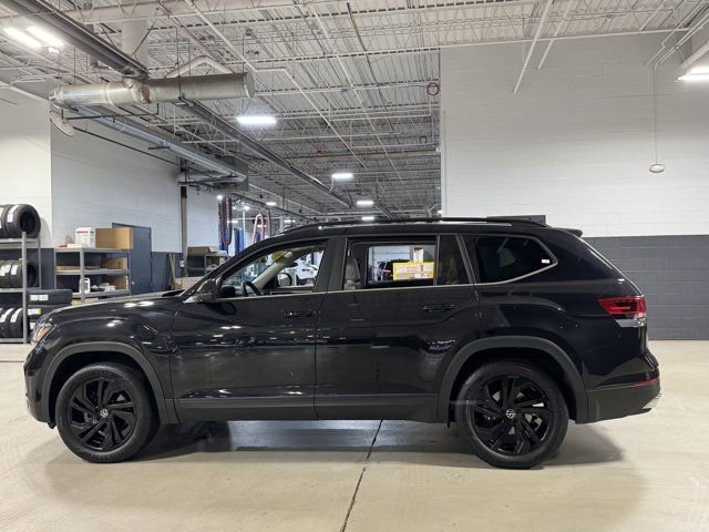 Used 2022 Volkswagen Atlas SE w/ Panoramic Sunroof Package AWD/4WD image 27