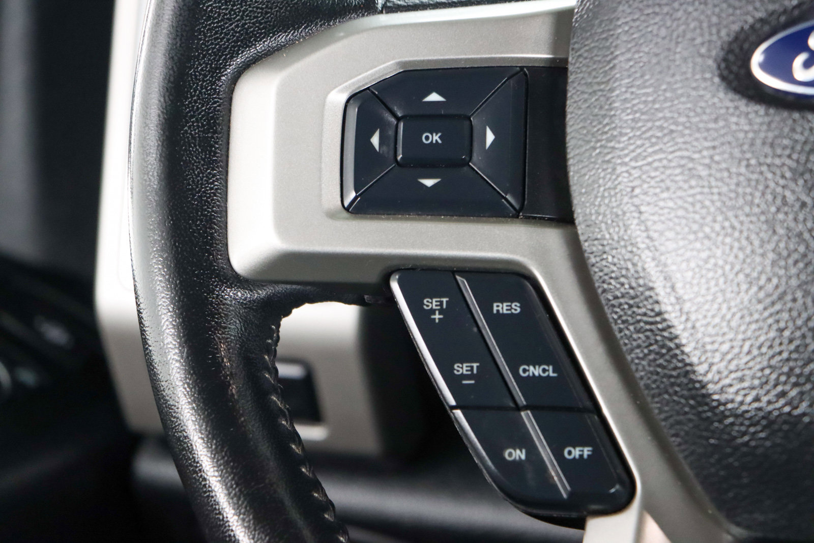 Used 2020 Ford F250 Lariat w/ Lariat Value Package image 14