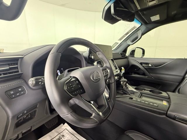 New 2025 Lexus LX 600 4WD w/ Luxury Package image 13