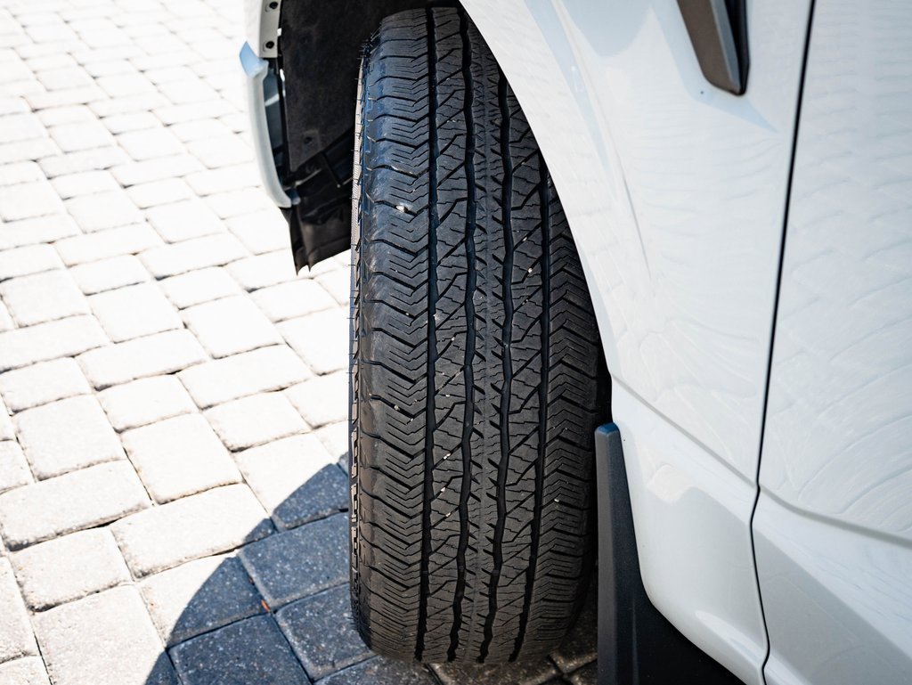 Used 2023 Ford F150 Lariat w/ Equipment Group 502A High image 33