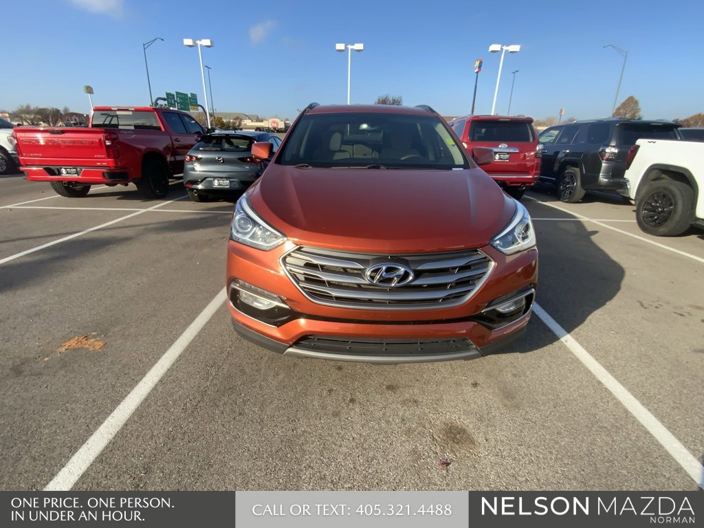 Used 2017 Hyundai Santa Fe Sport image 2