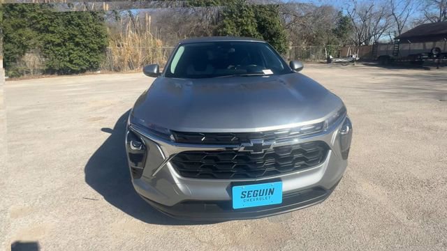 Certified 2025 Chevrolet Trax LS w/ LS Convenience Package image 3