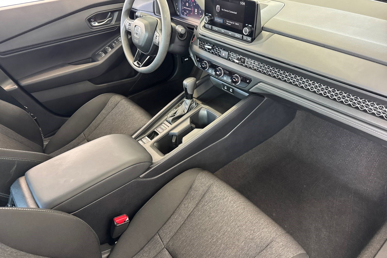 Certified 2025 Honda Accord SE image 32