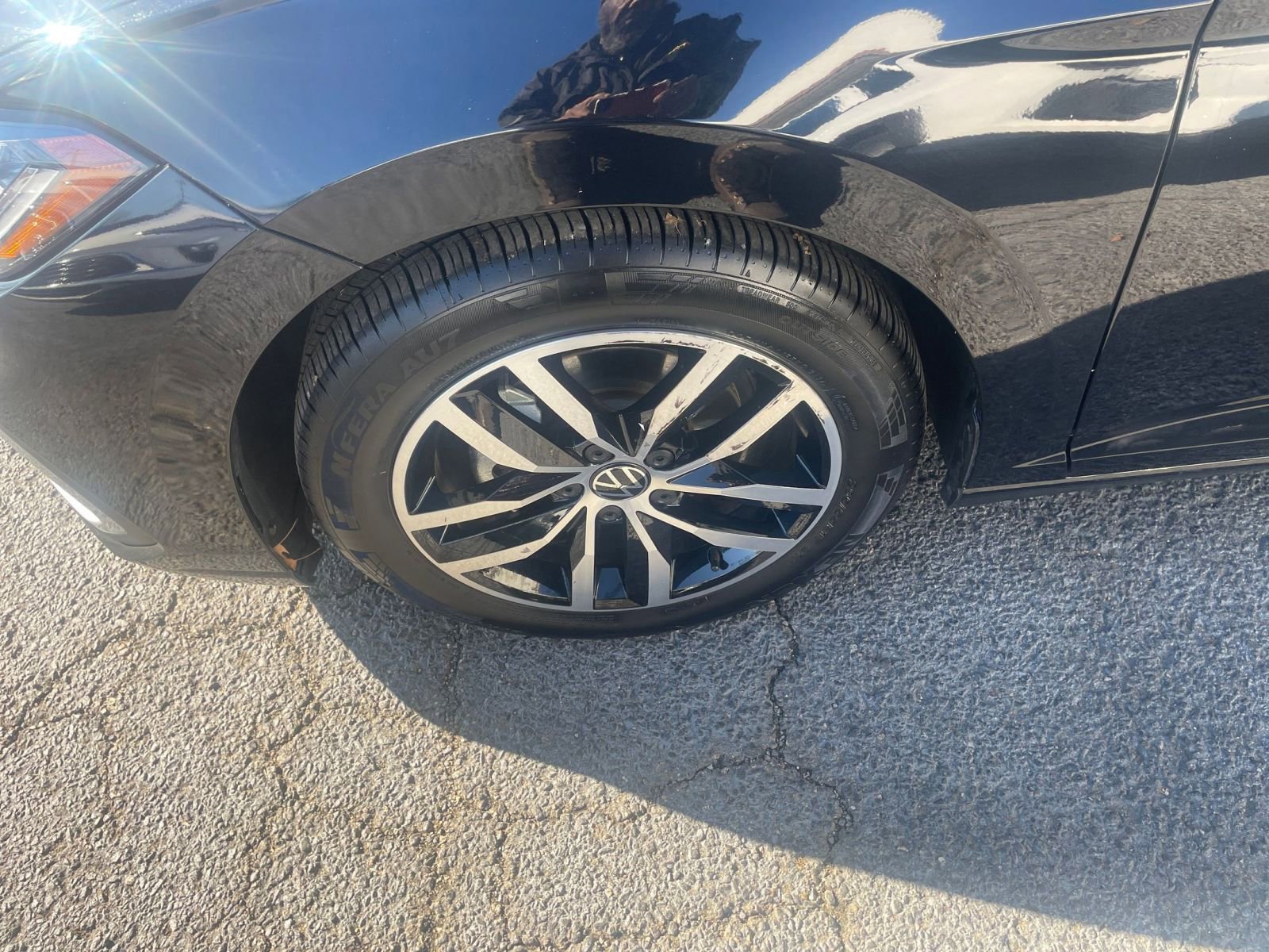 Used 2025 Volkswagen Jetta SE image 30