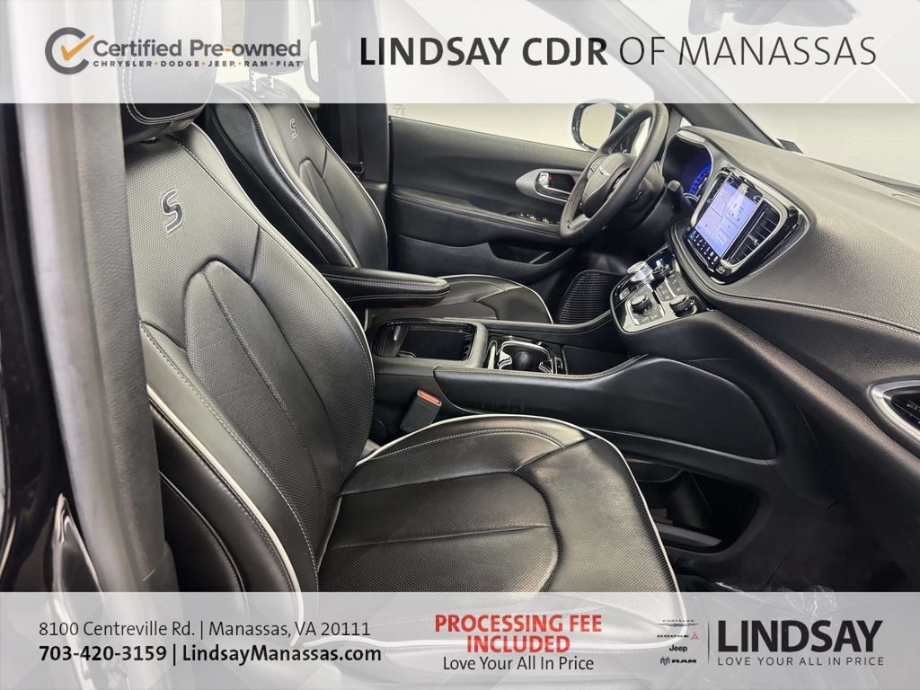 Certified 2025 Chrysler Pacifica Limited FWD image 15