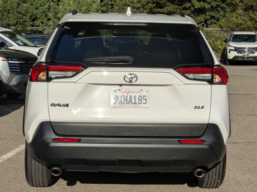 Used 2024 Toyota RAV4 XLE FWD image 6