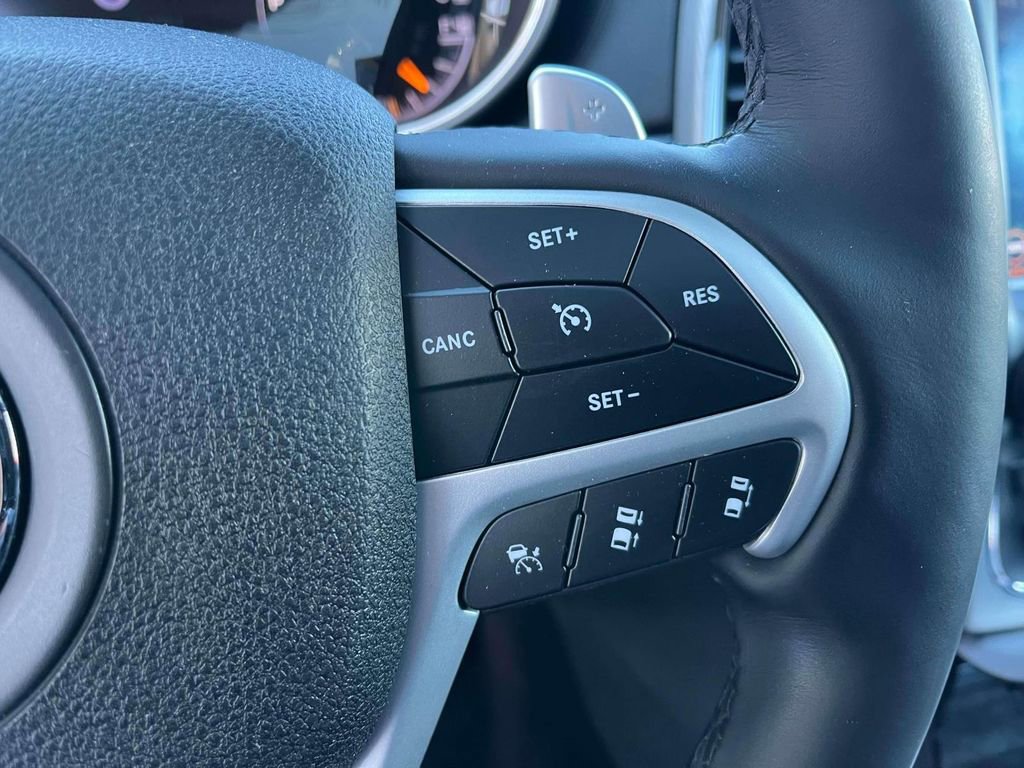 Used 2018 Jeep Grand Cherokee Summit image 30