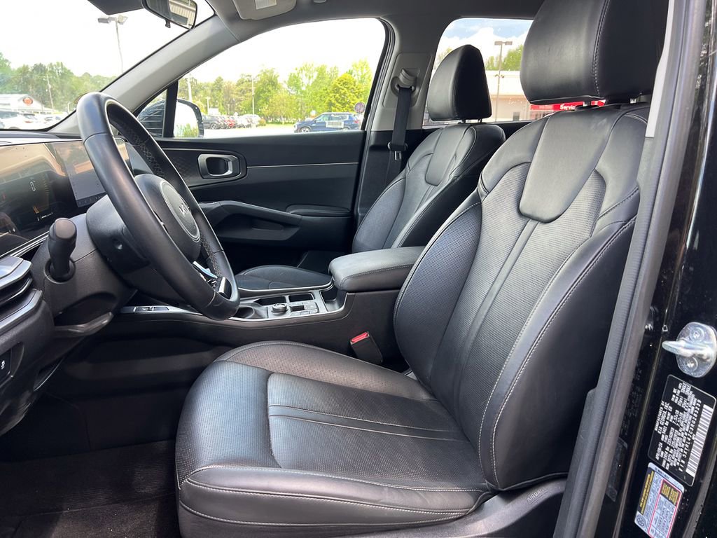 Used 2024 Kia Sorento S FWD image 15