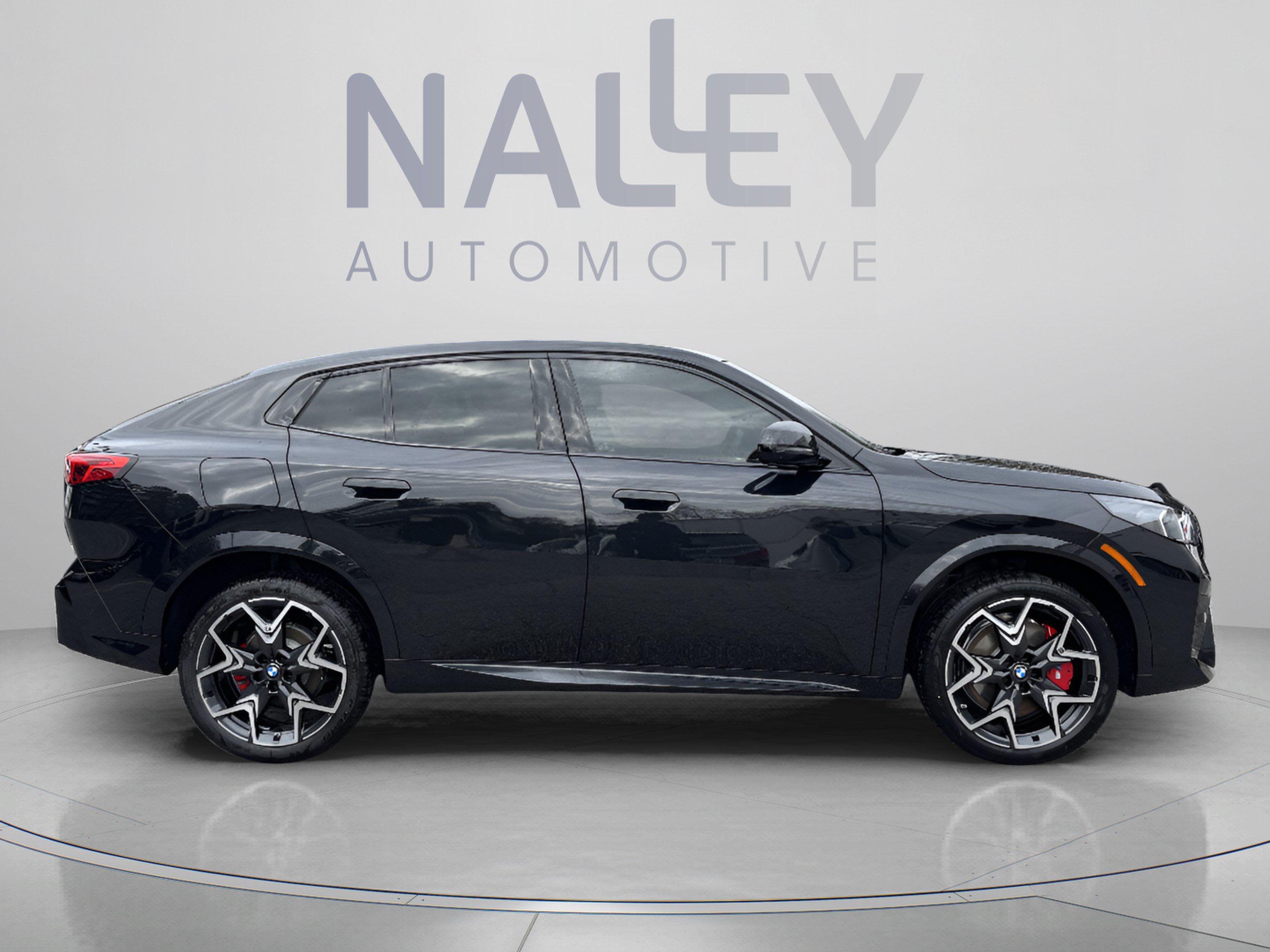 Used 2026 BMW X2 xDrive28i w/ Technology Package AWD/4WD image 6