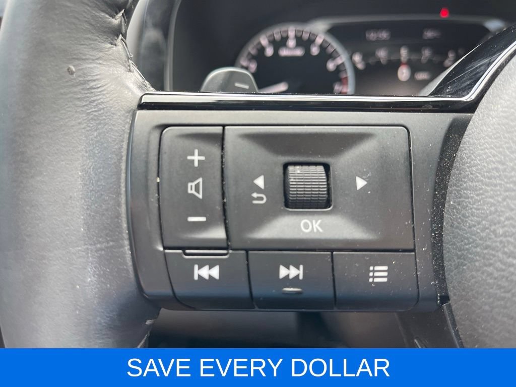 Used 2024 Nissan Pathfinder SL FWD image 18