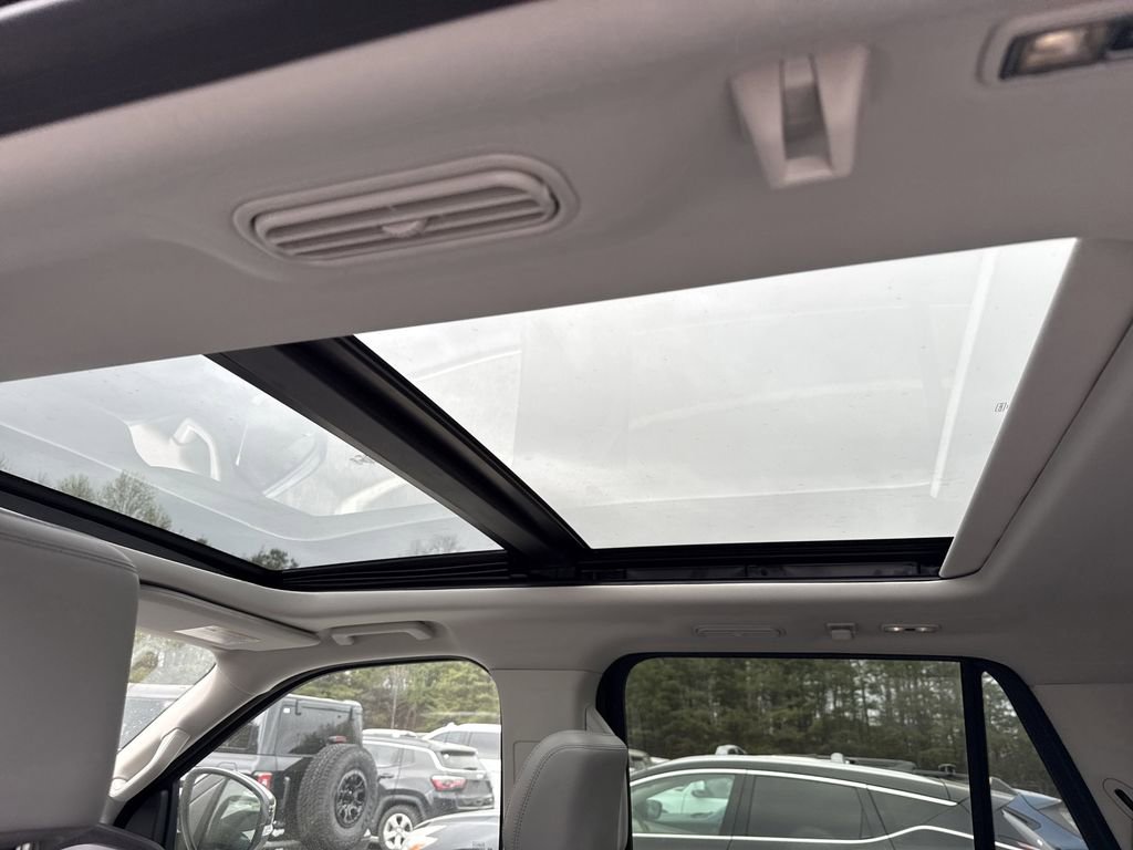 Used 2025 Ford Expedition Active AWD/4WD image 15