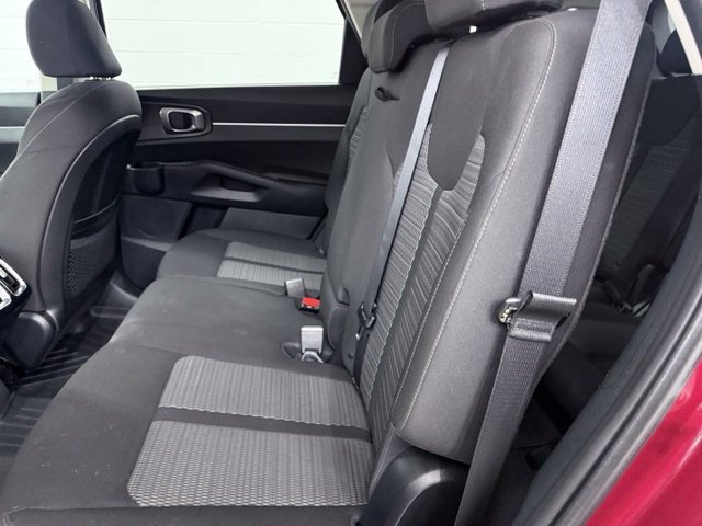 Used 2023 Kia Sorento LX FWD image 21