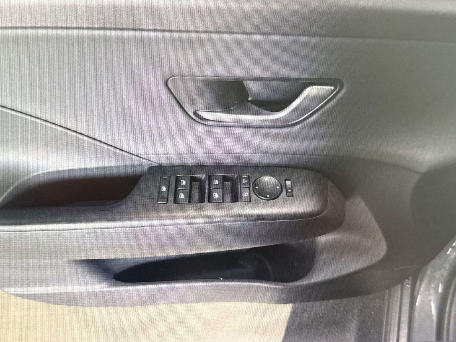 Used 2025 Hyundai Kona Limited FWD image 10