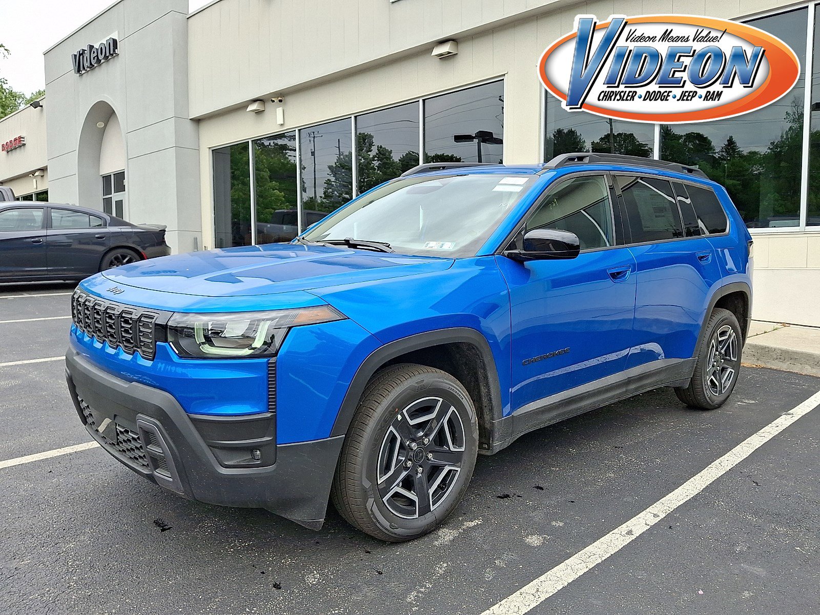 New 2026 Jeep Cherokee Laredo AWD/4WD video 1