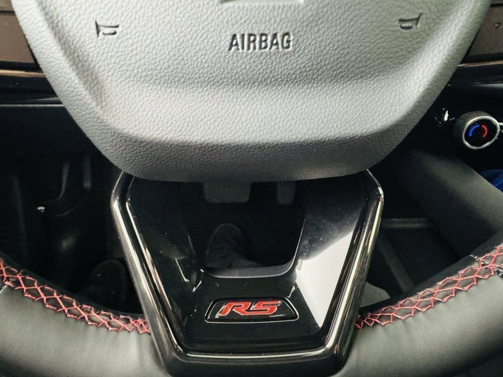 Used 2025 Chevrolet Equinox EV RS image 42