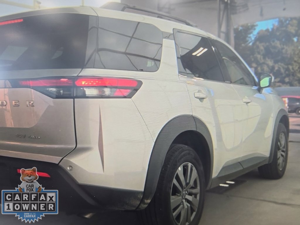 Used 2024 Nissan Pathfinder SV w/ SV Premium Package AWD/4WD image 9