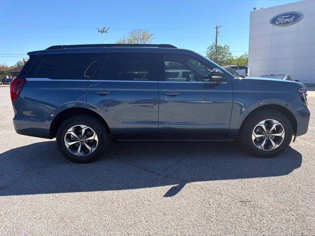 New 2027 Ford Expedition Active RWD image 4