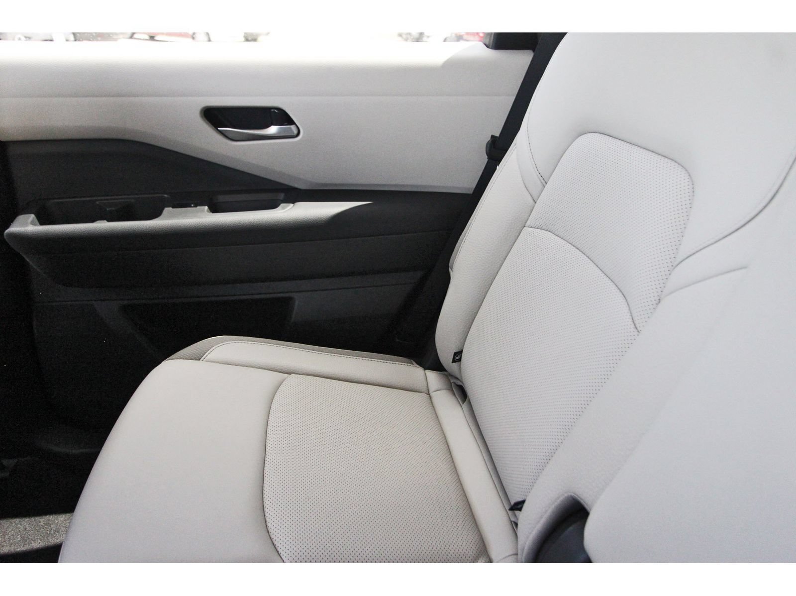 Certified 2026 Nissan Pathfinder SL AWD/4WD image 15
