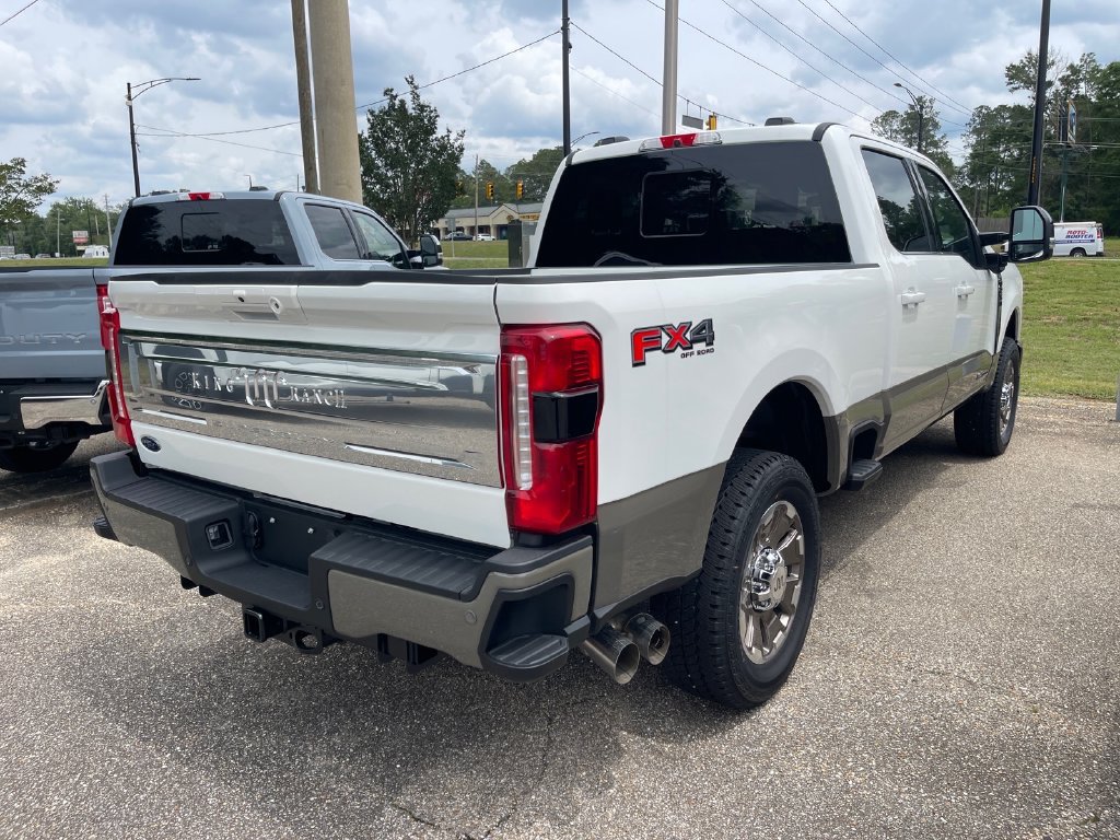 New 2026 Ford F250 King Ranch w/ FX4 Off-Road Package AWD/4WD image 12