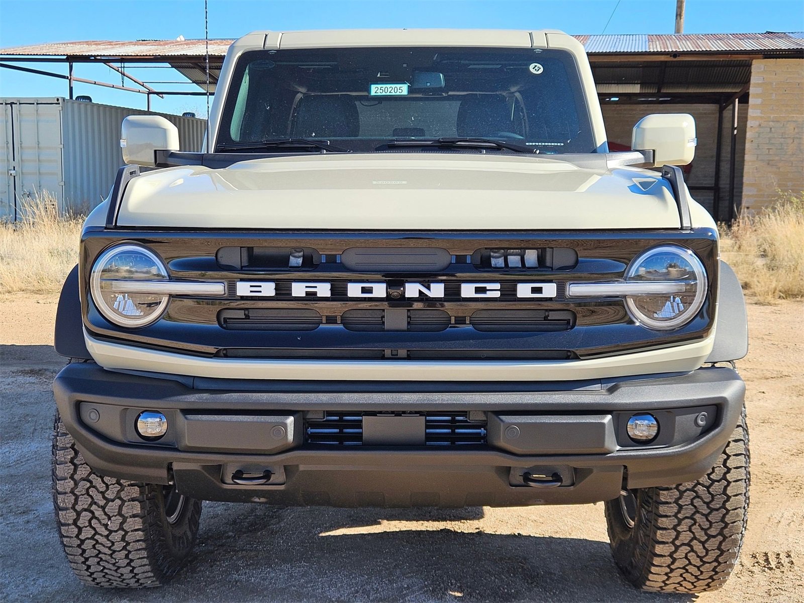 New 2025 Ford Bronco Outer Banks w/ Sasquatch Package image 2
