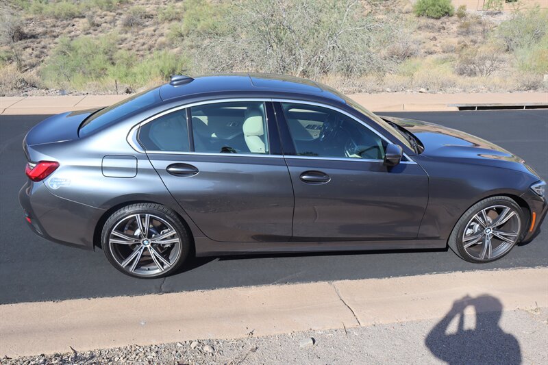 Used 2021 BMW 330e w/ Convenience Package RWD image 6