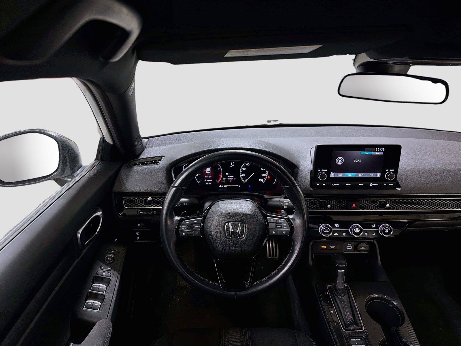 Used 2022 Honda Civic Sport image 2