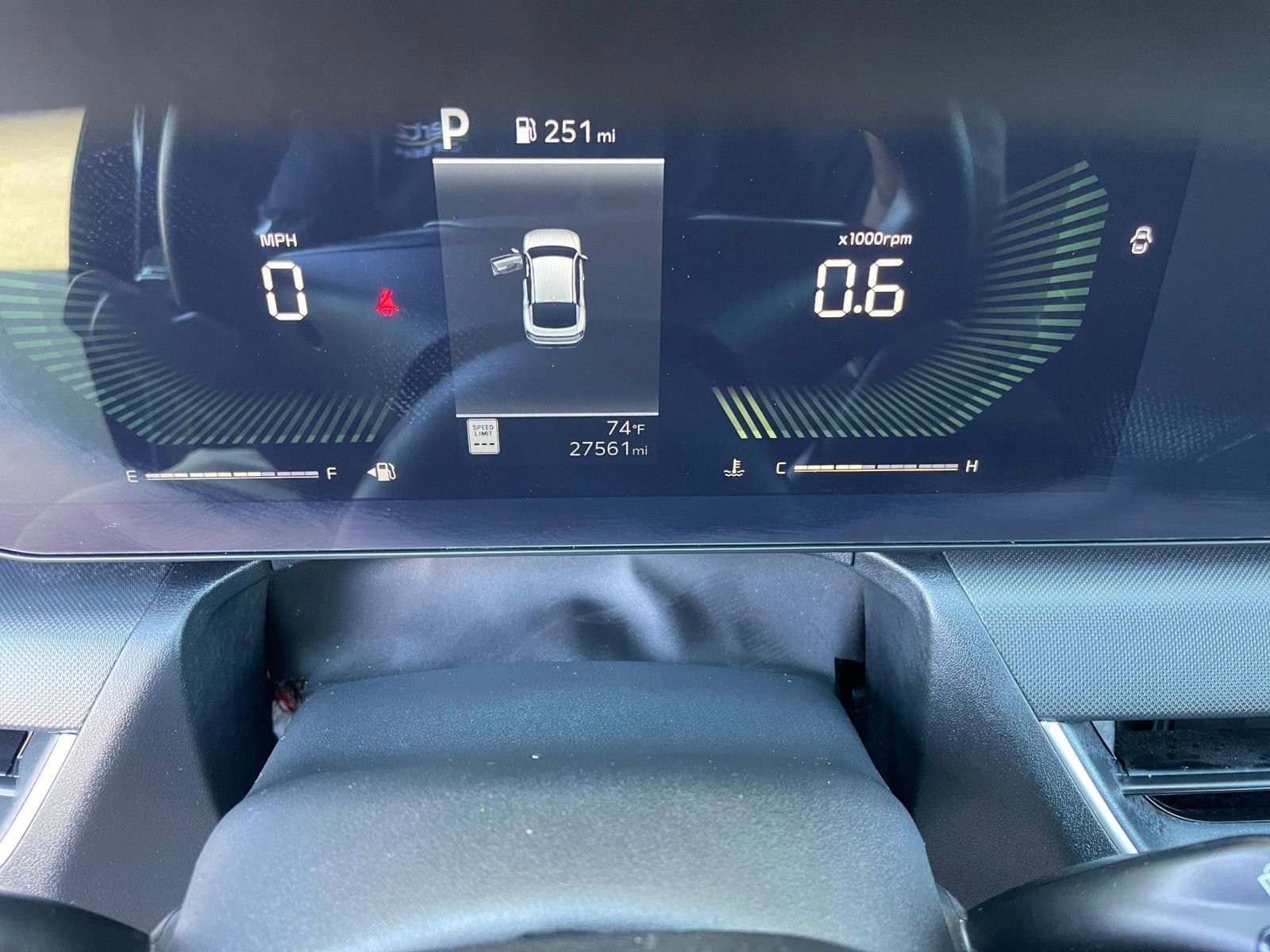 Used 2025 Kia K4 LXS image 41