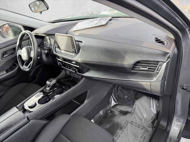 Used 2023 Nissan Rogue S image 19