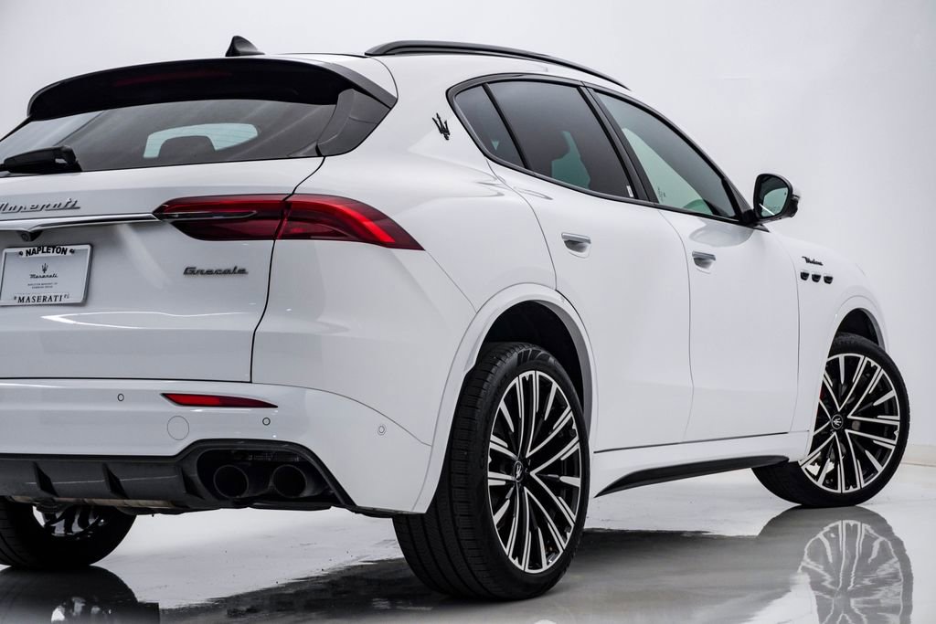 Used 2023 Maserati Grecale Modena image 10