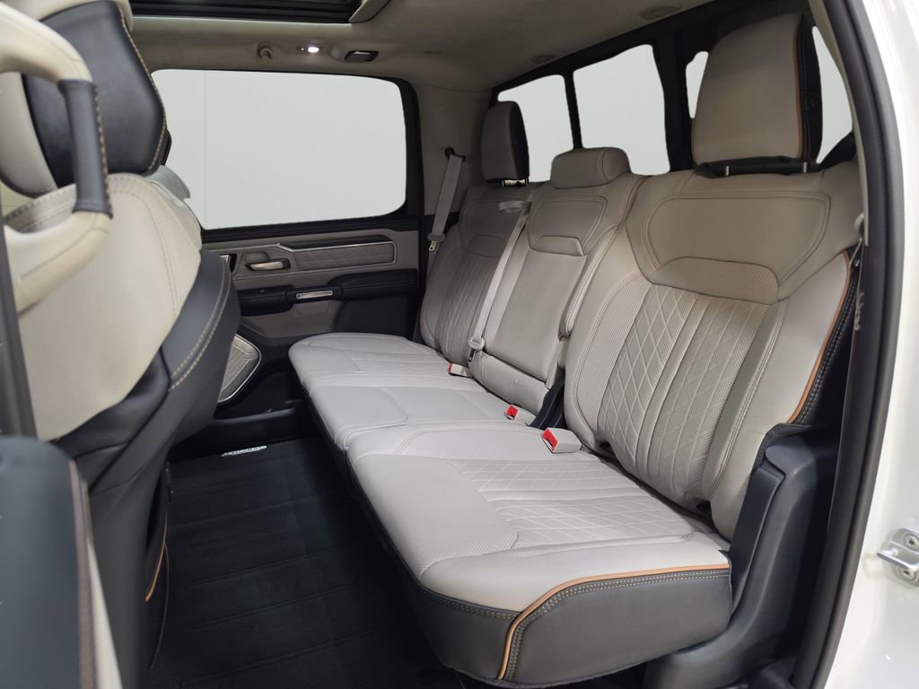 Used 2025 RAM 1500 Tungsten AWD/4WD image 16