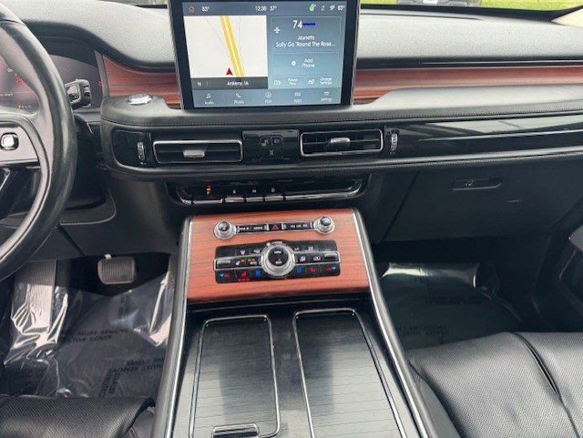 Used 2021 Lincoln Aviator Grand Touring w/ Equipment Group 302A AWD/4WD image 17
