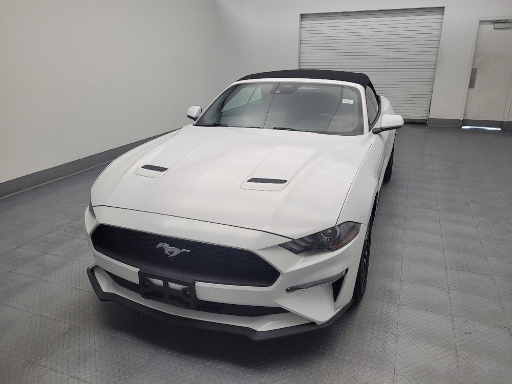 Used 2022 Ford Mustang Premium RWD image 15