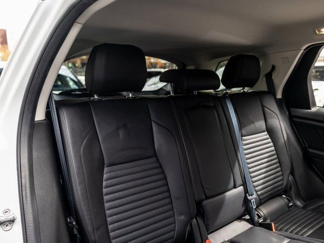 Used 2020 Land Rover Discovery Sport S image 35