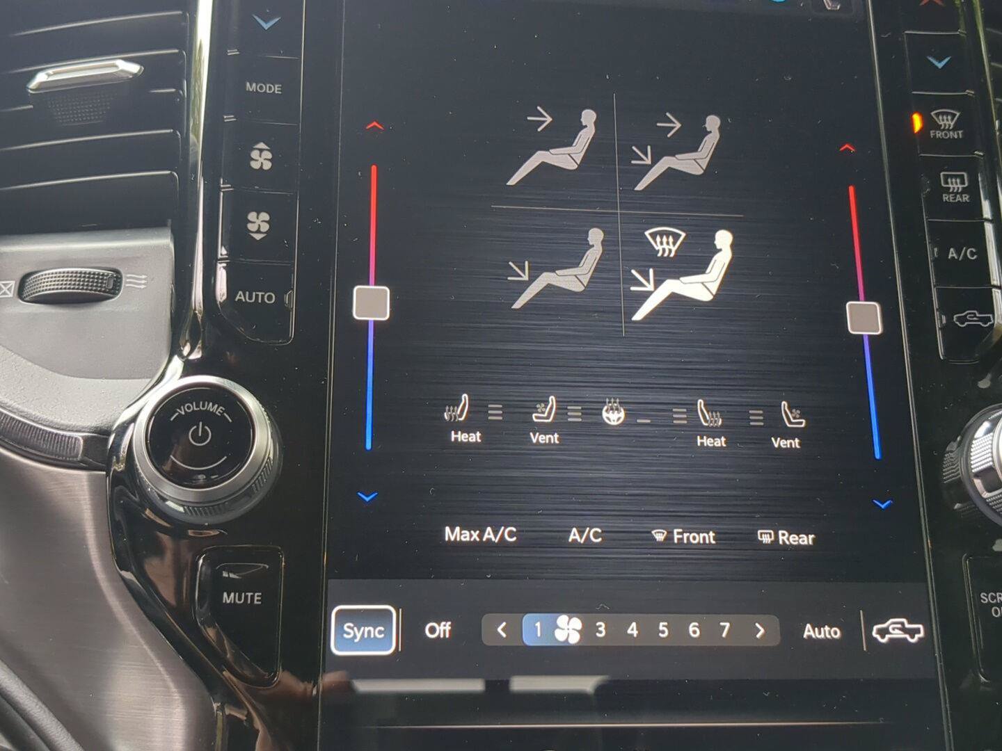 Used 2023 RAM 2500 Rebel w/ Level 2 Equipment Group AWD/4WD image 16