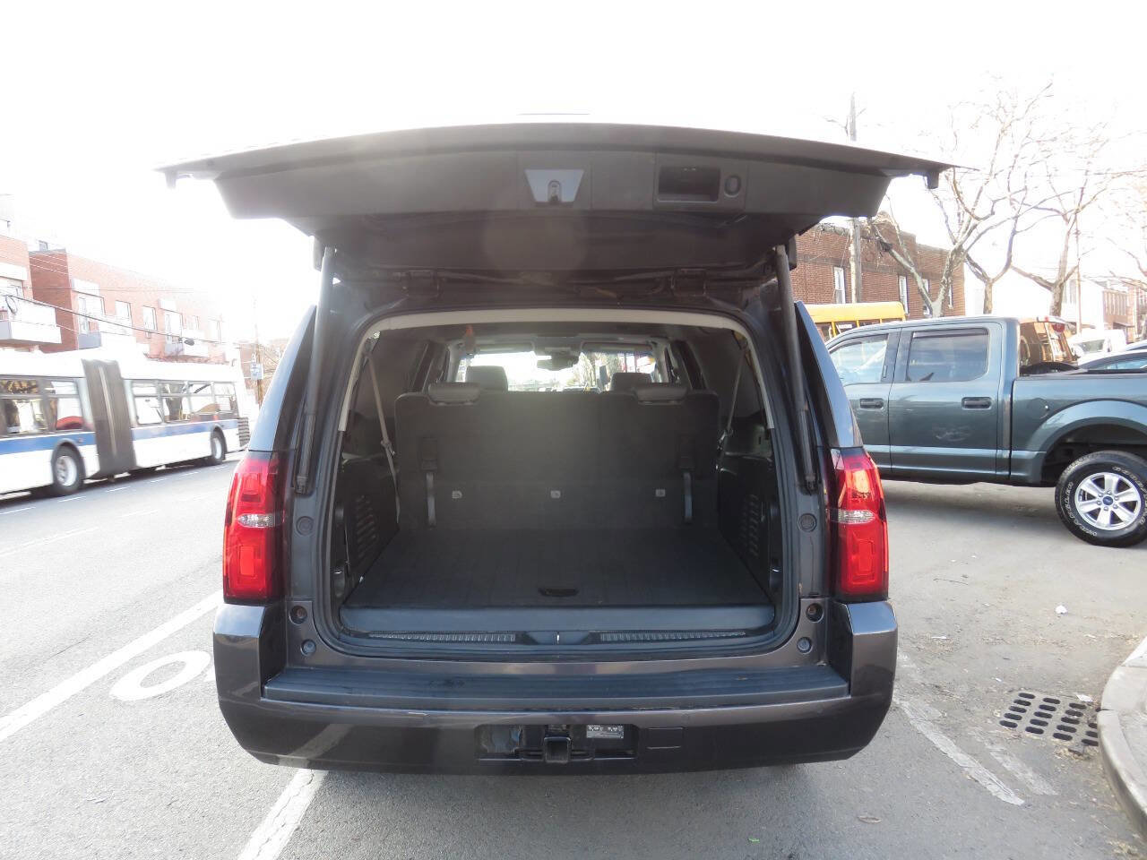 Used 2015 Chevrolet Suburban LT AWD/4WD image 24