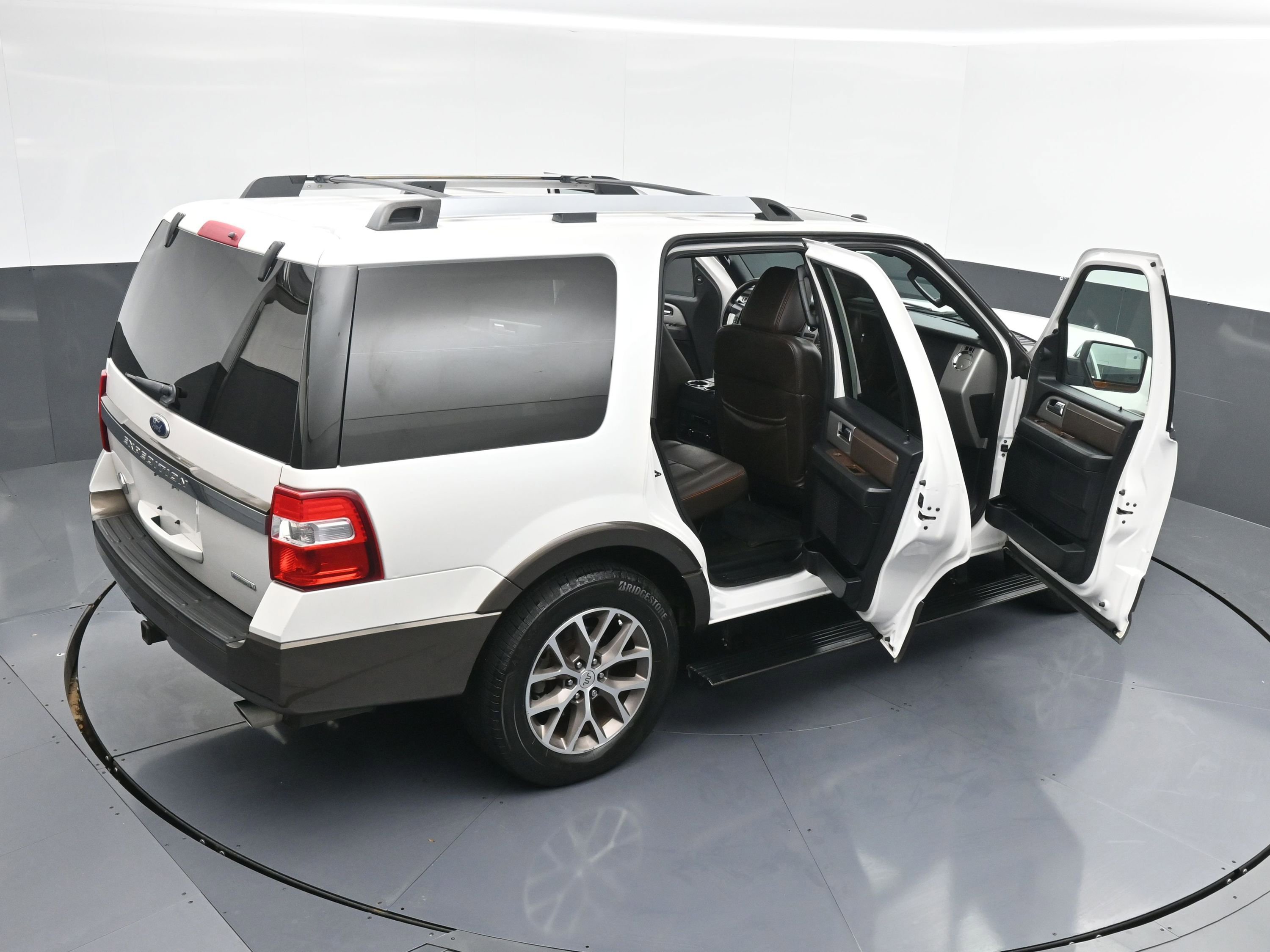 Used 2016 Ford Expedition King Ranch image 48