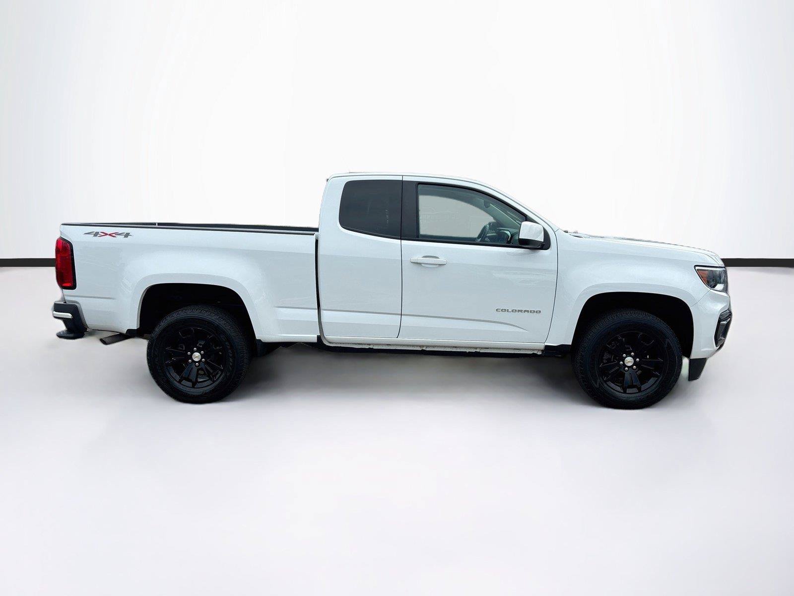 Used 2022 Chevrolet Colorado LT w/ Fleet Safety Package AWD/4WD image 8