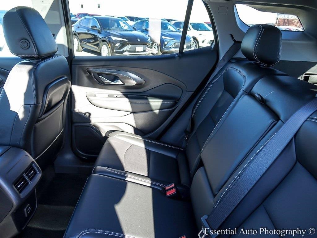 Used 2024 GMC Terrain SLT w/ Tech Package image 13