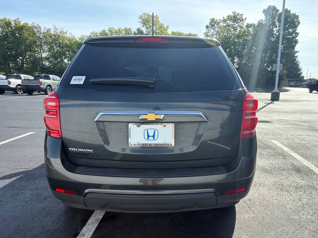 Used 2017 Chevrolet Equinox LS FWD image 4