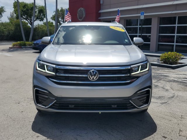 Used 2022 Volkswagen Atlas Cross Sport SEL R-Line AWD/4WD image 2