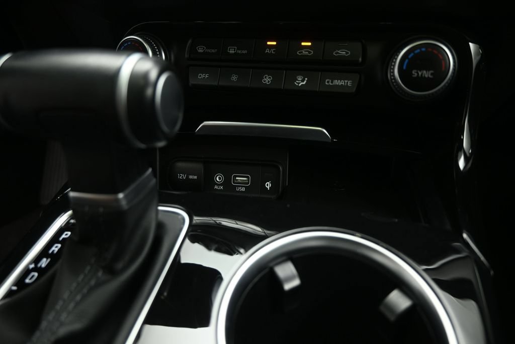 Used 2019 Kia Stinger Premium RWD image 19