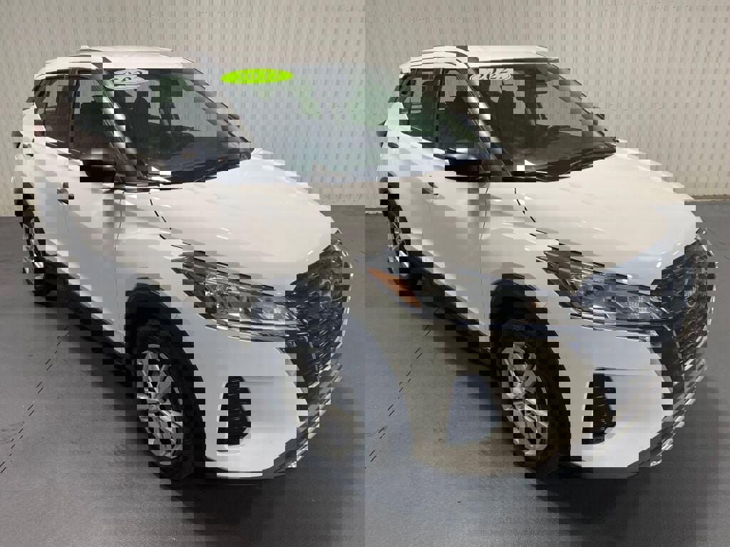 Used 2022 Nissan Kicks S image 15