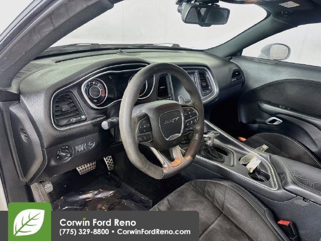 Used 2015 Dodge Challenger SRT w/ Technology Group RWD image 11