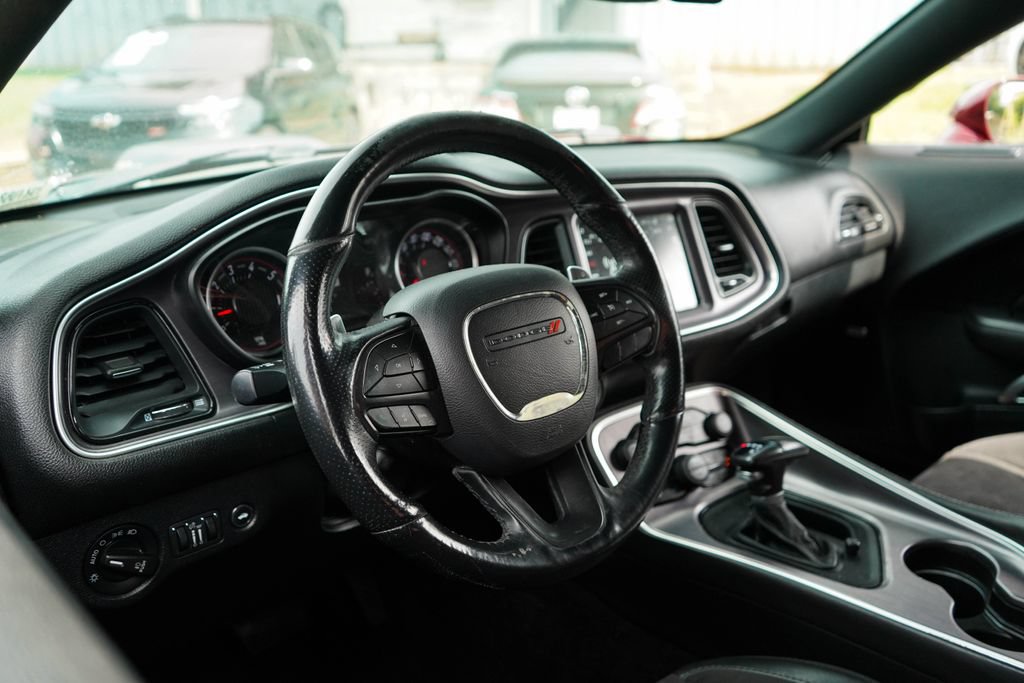 Used 2018 Dodge Challenger R/T Scat Pack RWD image 6